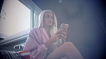 Hey, check out Missax's Artist sneak peek now