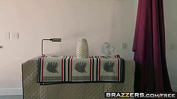 Megan Sage shakes big ass for anal cash in hospital with doctor Tommy Gunn