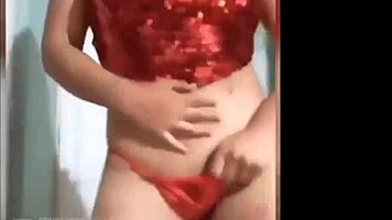 My cousin twerks in red thread during live attack