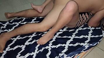 Asi Se Pone Para Que Se La Meta Mi Hermanastra