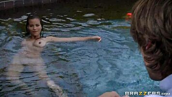 Karter Foxx is skinny dipping! 🌊