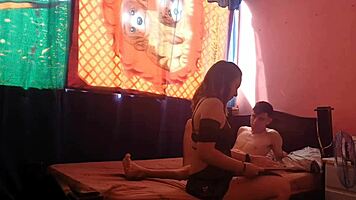 videos xxx en español - sexo casero real con mi colegiala favorita llegó del colegio y entró a mi cuarto para que le hiciera un favor de jovencitos