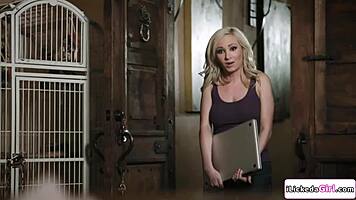 Blonde babe riding horny lesbian GF's face while touching herself 😜