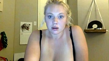 Sexy Blonde Nice Ass Dancing