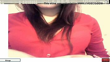 Watch this webcam girl perform free teen sex on videomobile