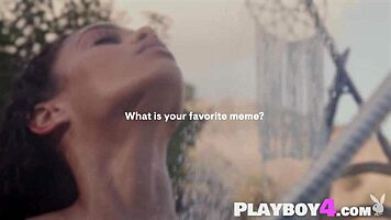 i see scarlit scandal pose naked with ripped clothes