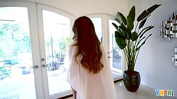 yngr - نيك خارجي مع مراهقة 18+ ماكنزي ميس عند المسبح كلبي جامح