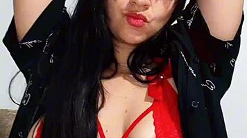 destrozando mi enorme coño