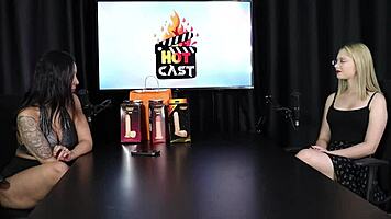 mentia para o namorado mas se sentiu culpada e era muito ciumenta - vivian lola sheer red