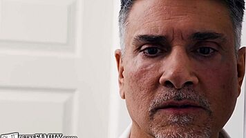 Chloe Cherry is getting her ass fingered hard by stepdad 😈