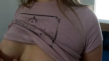 gamer loses bet to her roommate