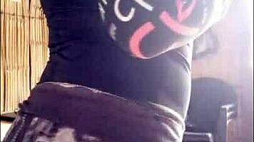 hey, i'm waiting sexy in my apartment for my husband's boss to screw him for a work bonus