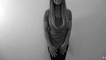 Housewife's Steamy Affair in Stunning 4K Action