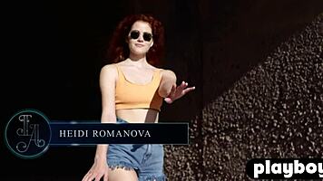 Perfect teen model deisy leon teasing in sexy clothes showing amazing body