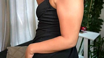 maria bittencourt estrela novo video com boquete e sexo em lingerie. não perca essa latina gostosa em ação.