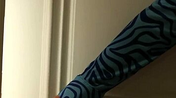 Three Lesbians Enjoy Strapon Fun In Whirlpool