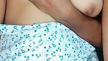 火辣印度德西美女阿丽娜布隆德紧屁眼被狠操