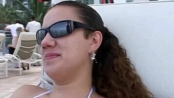 Amateur Young 18+ Girl Strips Out of Bikini