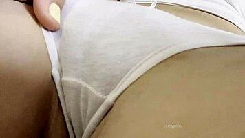 masturbandome al despertar a escondidas