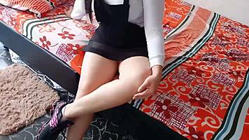 Que Buena Follada Le Pego A Esta Cachonda En Uniforme Cuando Llega De La Fiesta Le Dije Que Le Daria Un Masaje Pero No Sabia Que Seria Con Mi Polla En Su Culo Apretado