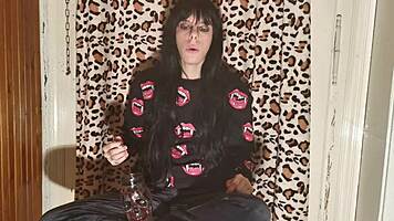 Smoking Goth Girl Unwinds After Long Backstage Day in HD