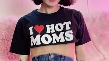 cute fit asian flashing wet pussy! 😍