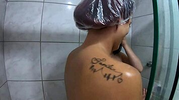 Duda Pimentinha bathes with friend, revealing wet pussy and big natural tits