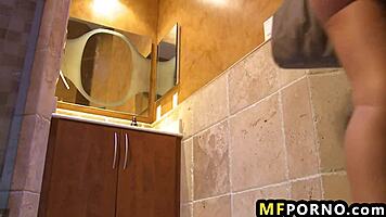 Teen threesome with Brandi Belle and Cynthia Lopez banging hard in hot group action.