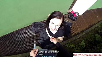 शहर से आई लड़की को बाहर जोरदार चुदाई! 😜