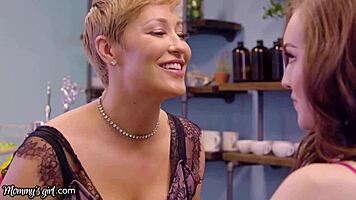 Ryan Keely Teaches Pussy Tasting