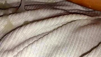 Wife creams petite feet with toes and cum