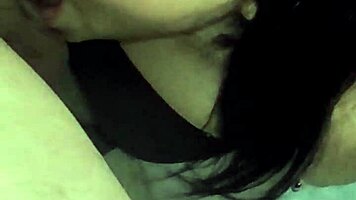 Invito A Mi Amigo A La Casa Cuando Mi Marido No Está Y Le Como Toda La Verga En Blowjob Amateur