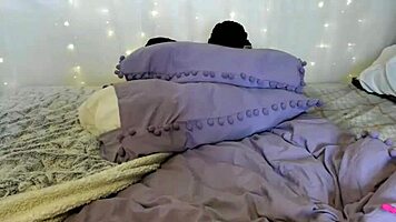 Watch this horny tattooed teen masturbate!