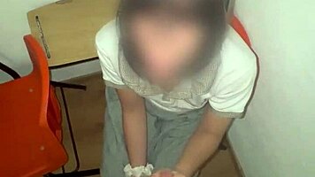 เจอห้องเรียนร้าง อยากเย็ดนักเรียนที่นี่ป่ะ?