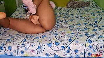 Fucking my pussy with dildo while watching porn, Tinder date teases my feet.