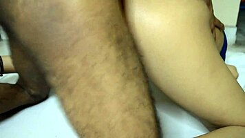 दोस्त की बहन को होटल में खूब चोदा.