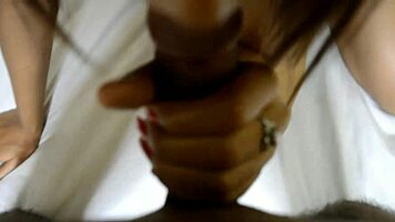 दोस्त की बहन को होटल में खूब चोदा.