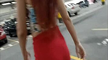 Wife shows off big ass in market without panties