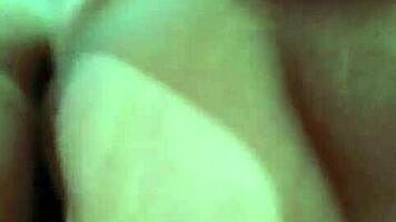 หนุ่มวัยรุ่นเงี่ยนเย็ดแม่เลี้ยงไม่อาจหยุด