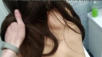 Check out this amateur teen 18+ girl getting her ass fucked hard! 😏🍑