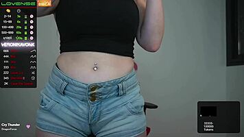 Watch Cute Webcam Girl Use Big Dildo!