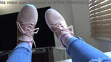 Kristy shows off new sneakers in close-up fetish
