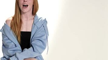 up close teen 18+ redhead orgasm fingering