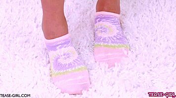 i'm soo hot blonde teen 18+ getting assfucked and swallowing