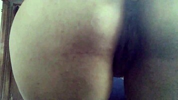 real arab muslim amateur fingers asshole and masturbates to anal orgasm in niqab 😈