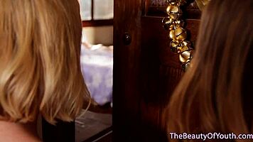 Lesbian Teens Pussylicking Threeway