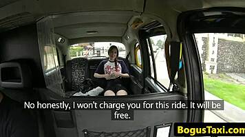 مراهقة بريطانية 18+ ينيكها سائق تاكسي برا