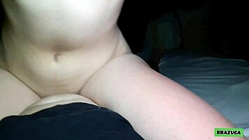 chupei muito a buceta dessa safada depois gozei bem gostoso ela sentando no meu pau