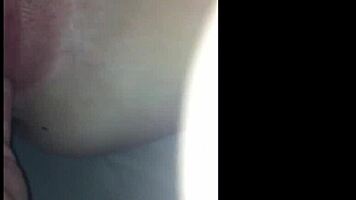 Teen Webcam Squirts From Four Fingers