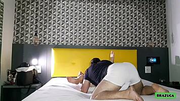 chupei muito a buceta dessa safada depois gozei bem gostoso ela sentando no meu pau